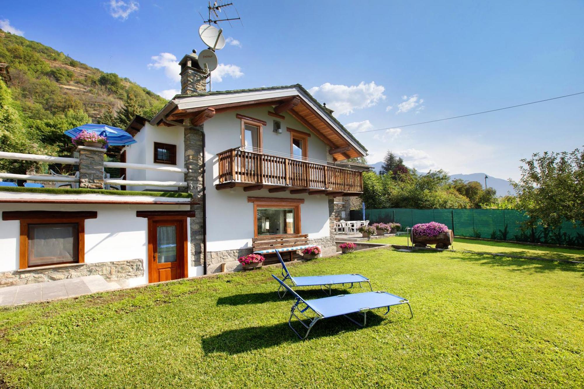 Casa Sabrina - Appartamento Blu Aosta Exterior foto