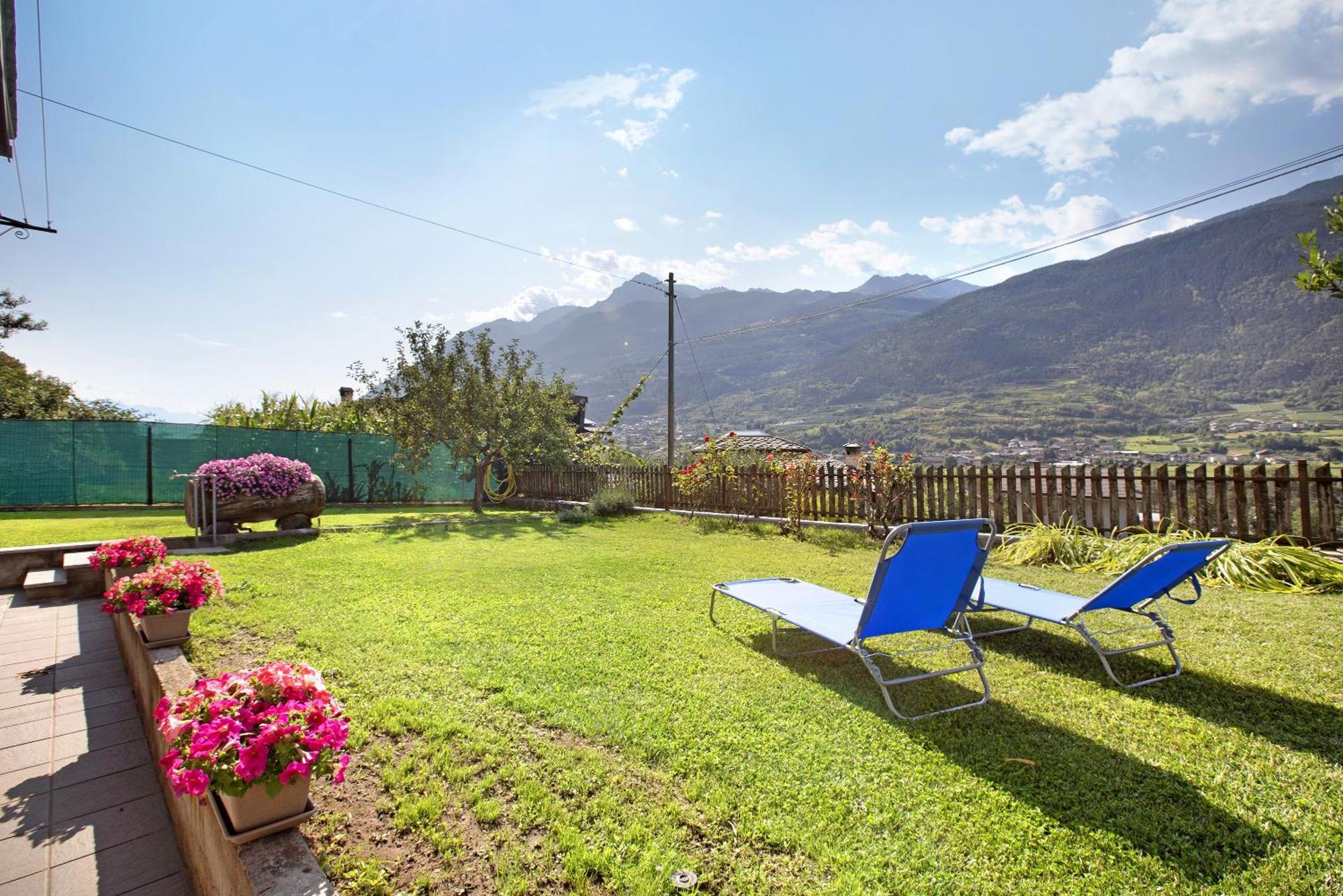 Casa Sabrina - Appartamento Blu Aosta Exterior foto